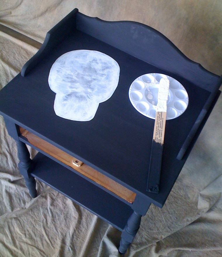 vintage-twisted : sugar skull night stand