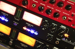 Head First Studio VintageTwisted